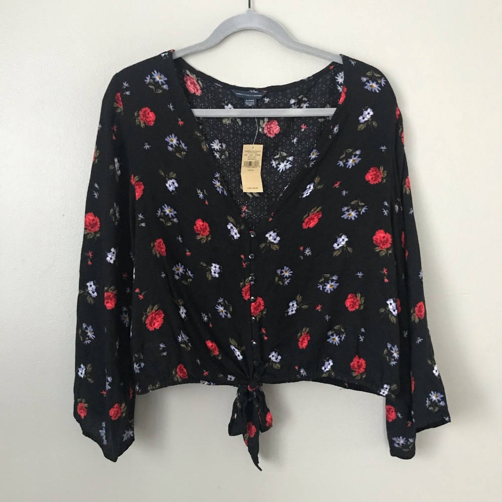 NWT AEO floral front tie button up vneck blouse